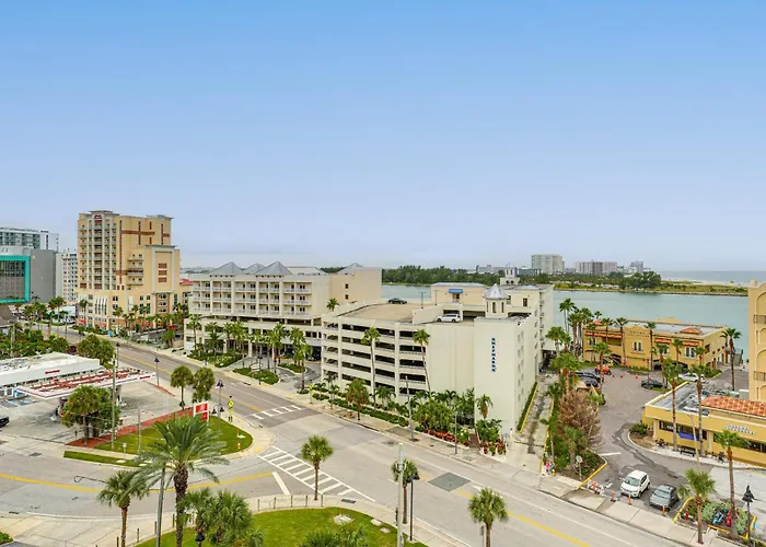 Ferienhaus 8th Floor Penthouse, Walk To Clearwater
