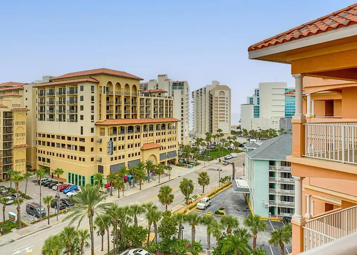 Ferienhaus 8th Floor Penthouse, Walk To Clearwater