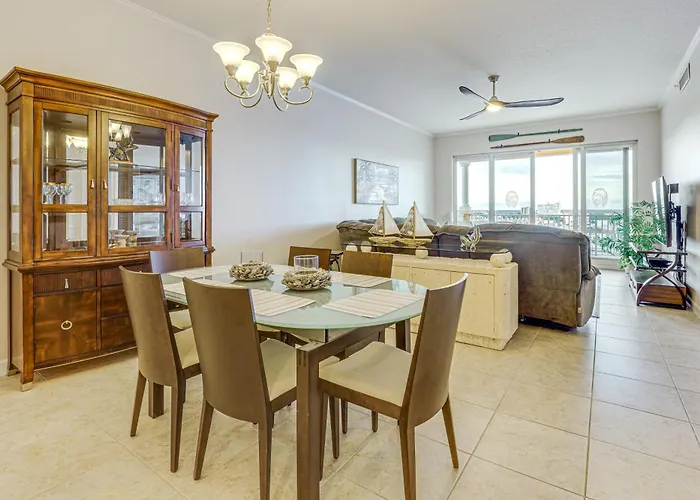 8th Floor Penthouse, Walk To Clearwater Ferienhaus